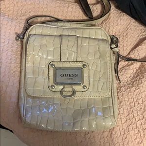 Guess cross body